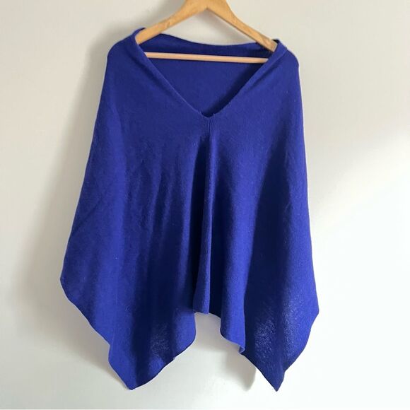 Two 100% Cashmere Sweaters *Flawed* Bundle - Picture 6 of 9